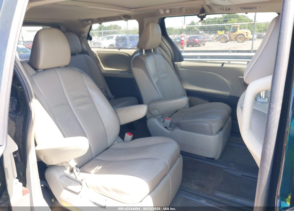 2013 TOYOTA SIENNA LIMITED 7 PASSENGER VIN: 5TDDK3DC0DS051969