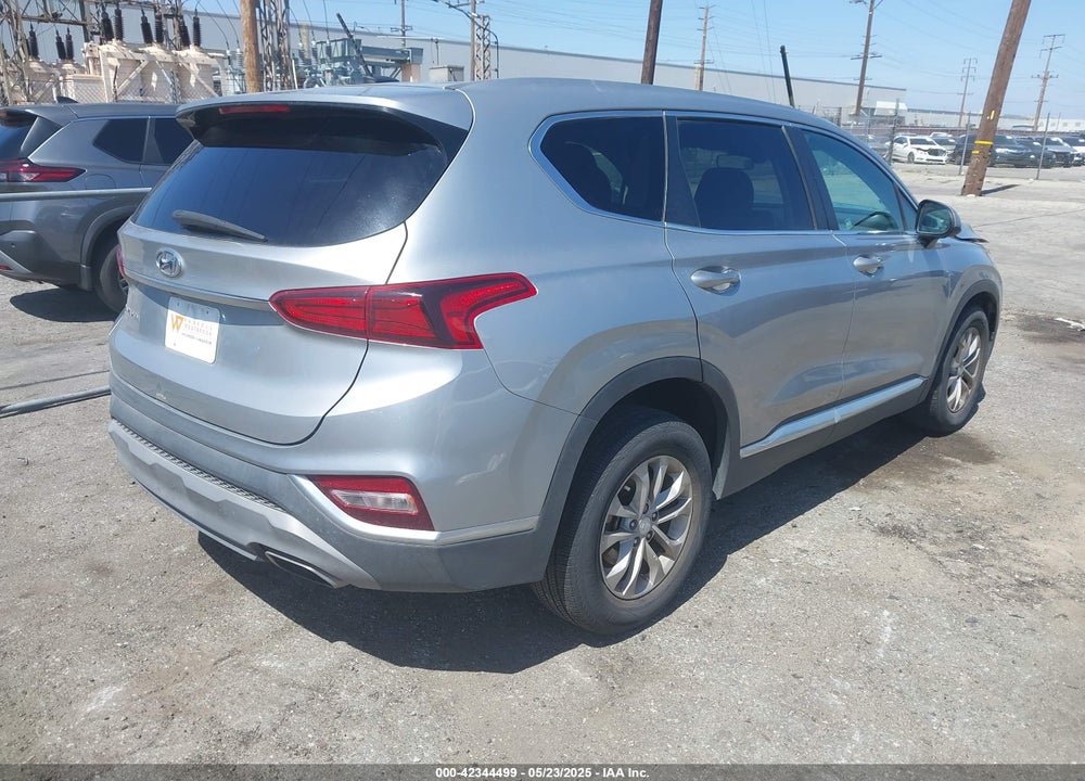 2020 HYUNDAI SANTA FE VIN: 5NMS23AD2LH220153