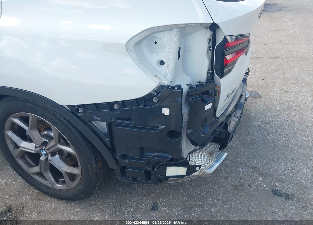 2022 BMW X3 VIN: 5UX43DP04N9N05935