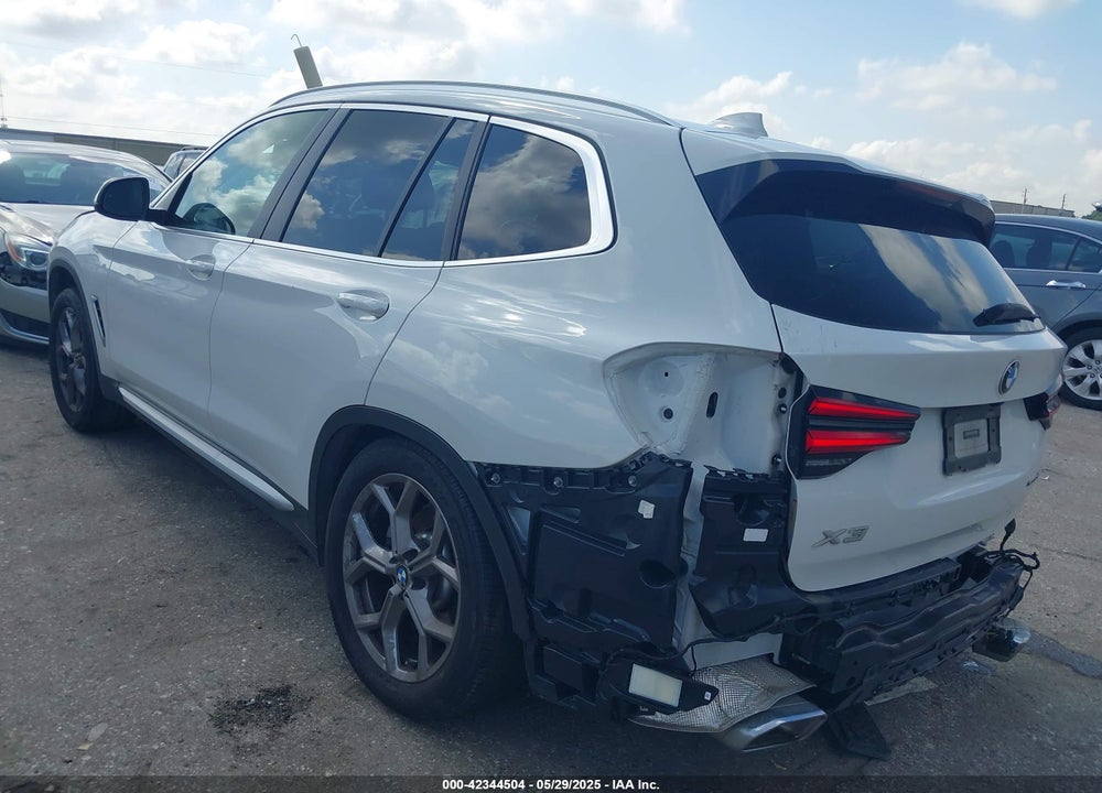 2022 BMW X3 VIN: 5UX43DP04N9N05935