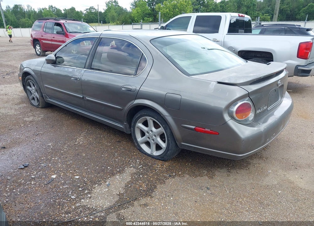 2002 NISSAN MAXIMA SE VIN: JN1DA31DX2T418118
