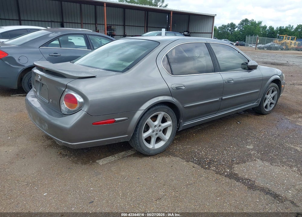 2002 NISSAN MAXIMA SE VIN: JN1DA31DX2T418118