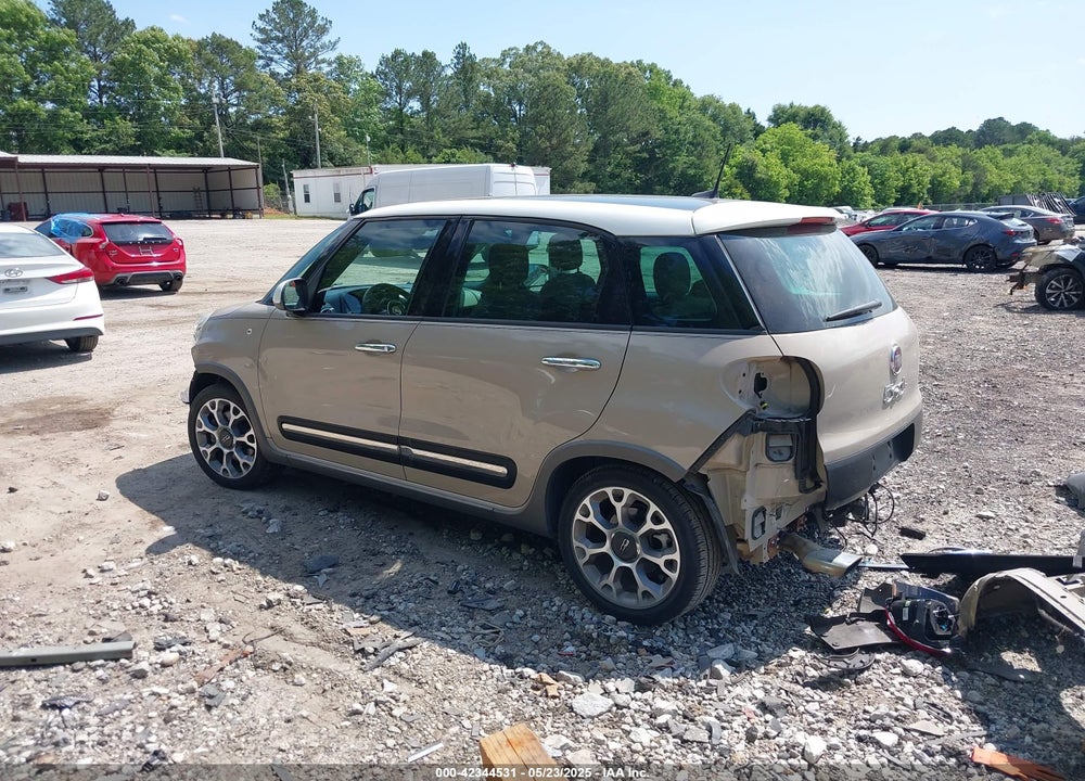 2017 FIAT 500L VIN: ZFBCFADH0HZ038730