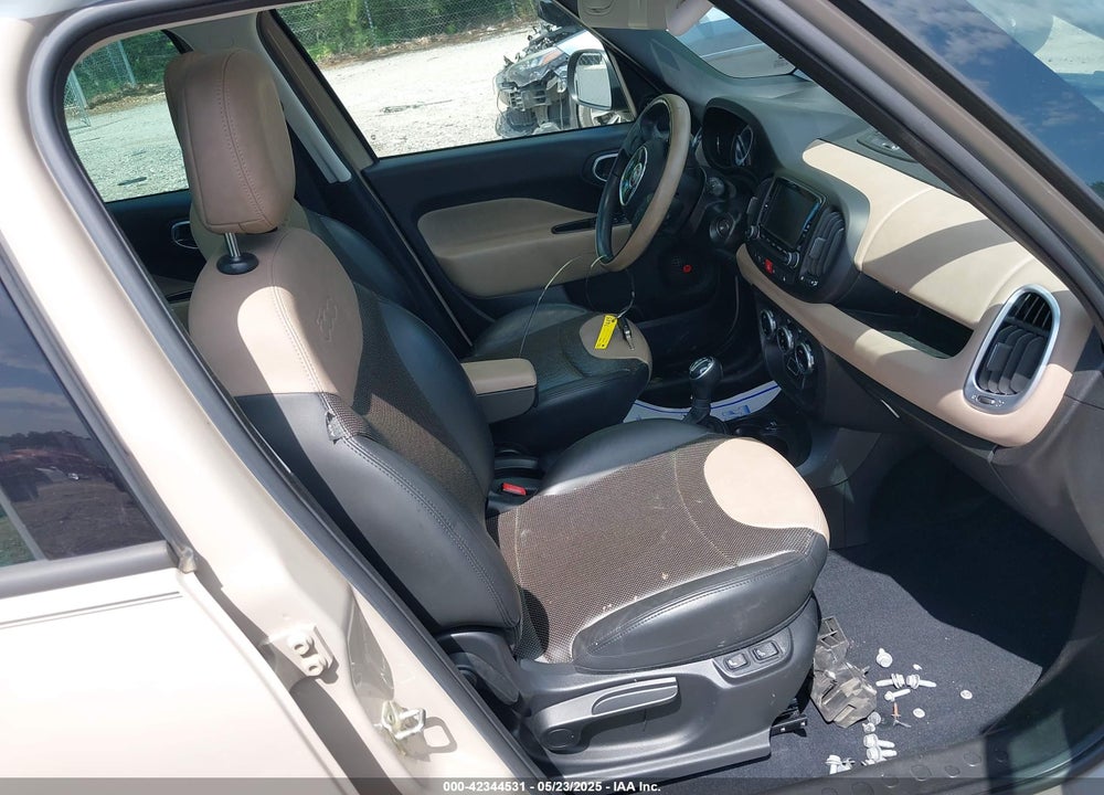 2017 FIAT 500L VIN: ZFBCFADH0HZ038730