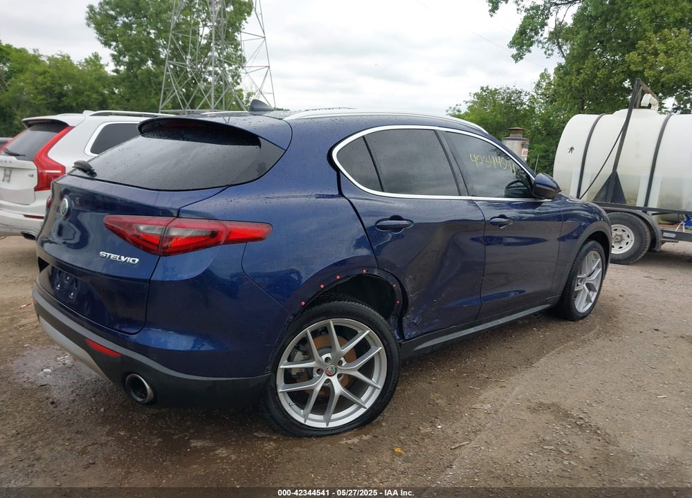 2019 ALFA ROMEO STELVIO VIN: ZASPAKBN9K7C30492