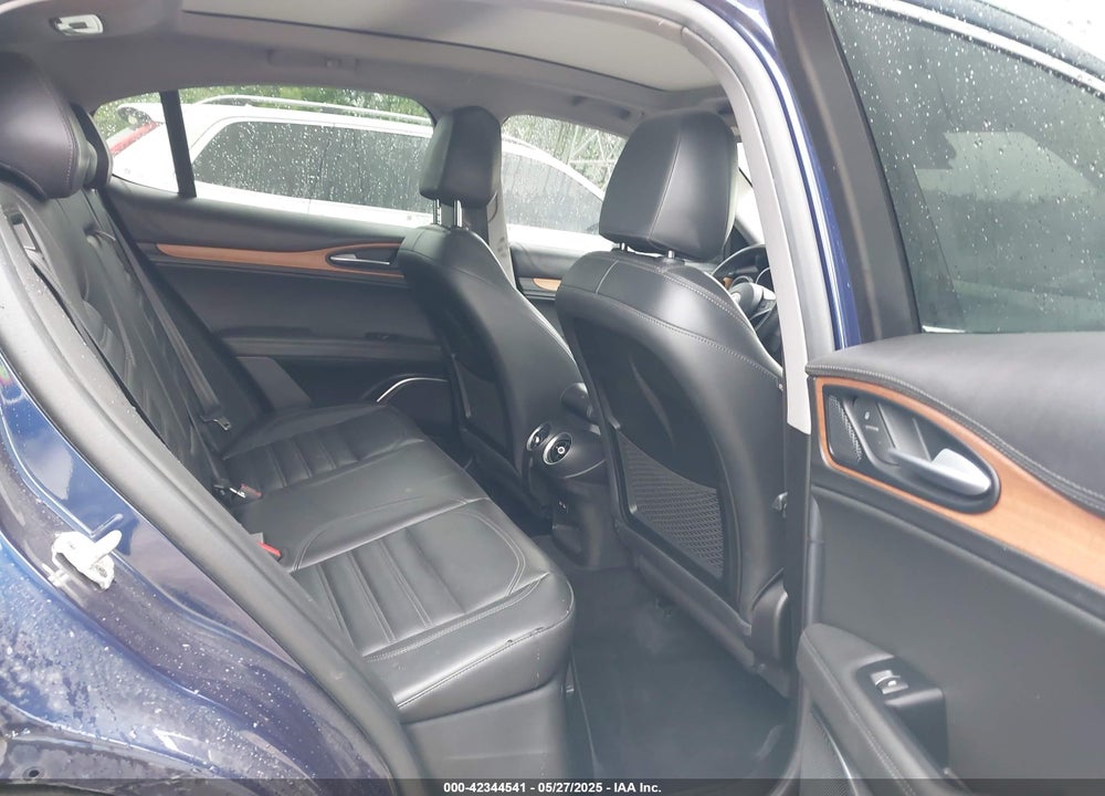 2019 ALFA ROMEO STELVIO VIN: ZASPAKBN9K7C30492