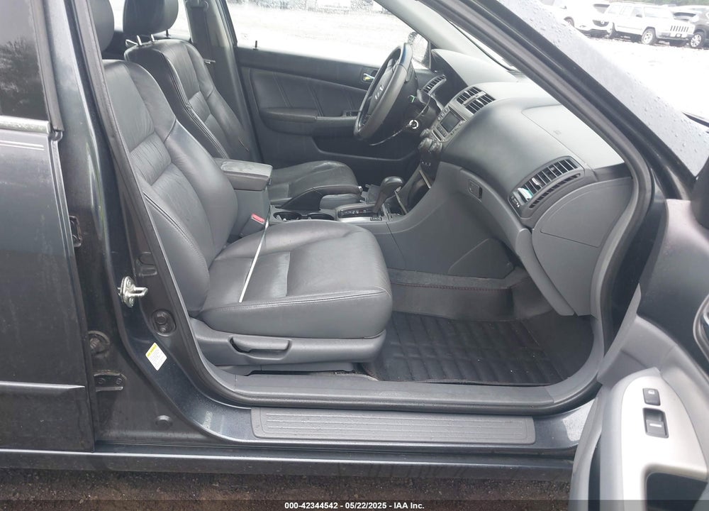 2006 HONDA ACCORD VIN: 1HGCM56846A049492