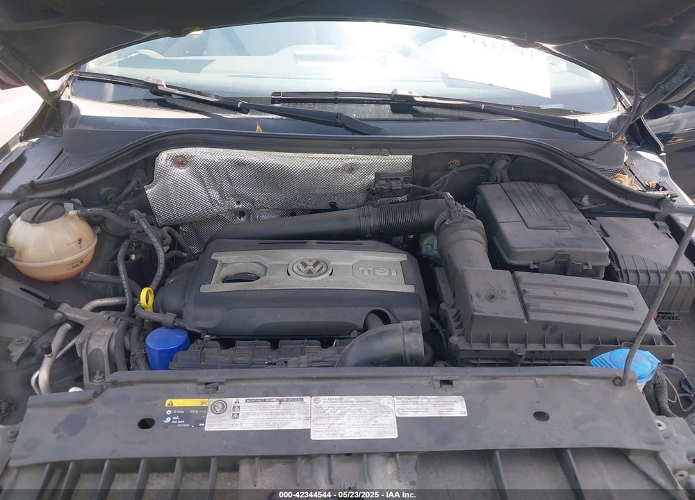 2015 VOLKSWAGEN TIGUAN SE VIN: WVGAV7AX9FW555315
