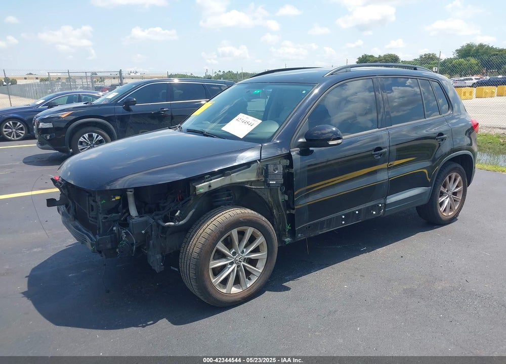 2015 VOLKSWAGEN TIGUAN SE VIN: WVGAV7AX9FW555315