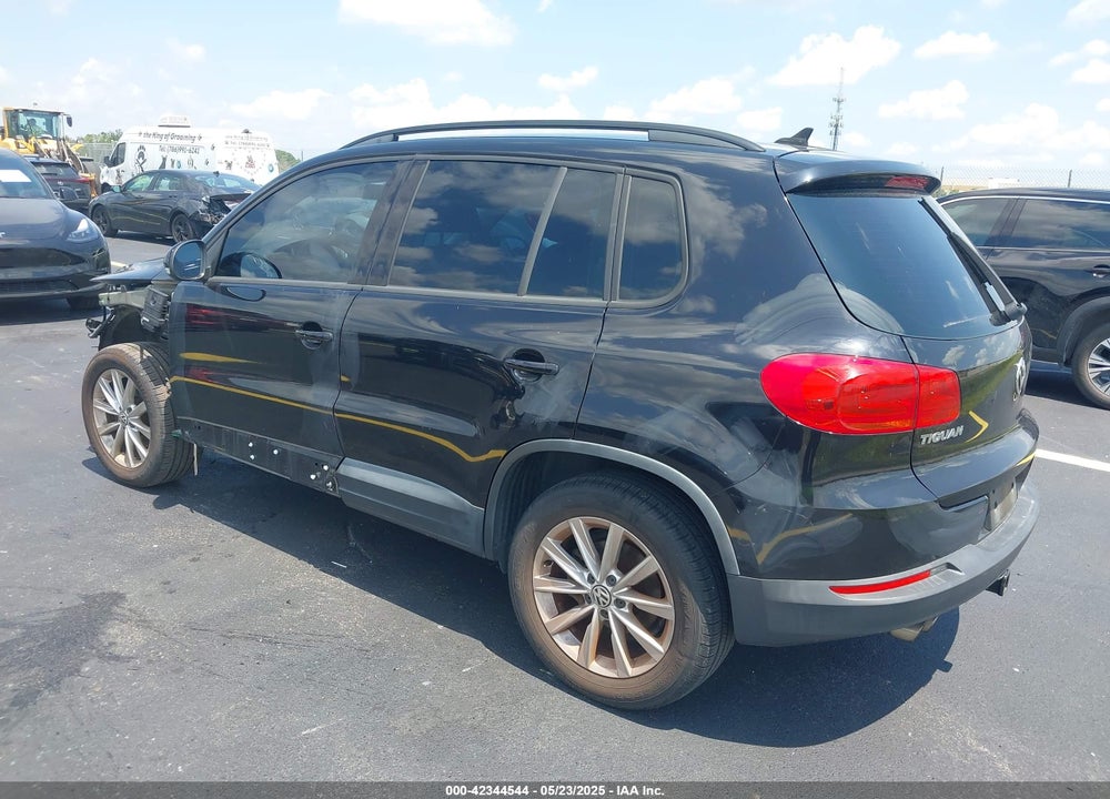 2015 VOLKSWAGEN TIGUAN SE VIN: WVGAV7AX9FW555315