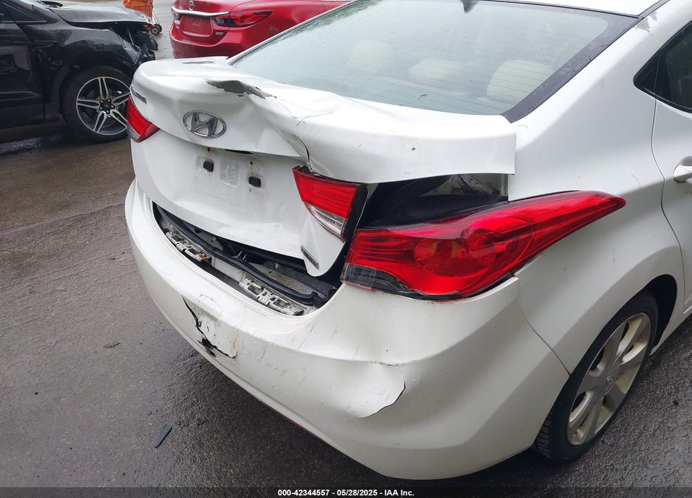 2012 HYUNDAI ELANTRA LIMITED VIN: 5NPDH4AE6CH086028