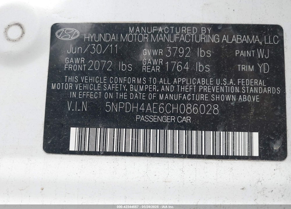 2012 HYUNDAI ELANTRA LIMITED VIN: 5NPDH4AE6CH086028