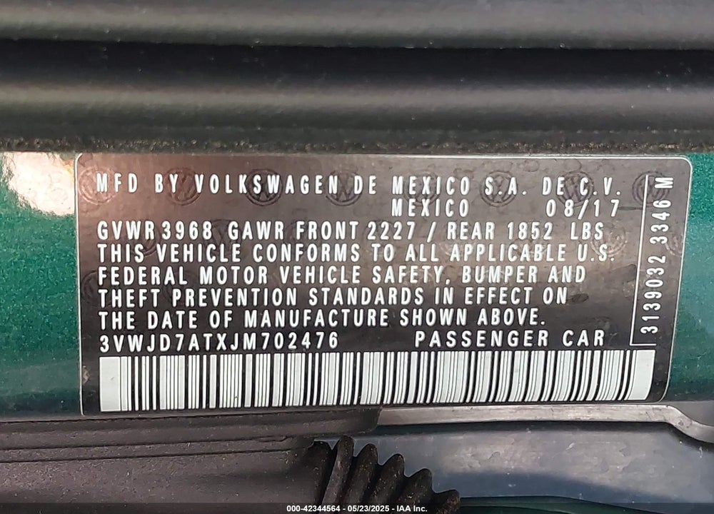 2018 VOLKSWAGEN BEETLE 2.0T SE VIN: 3VWJD7ATXJM702476