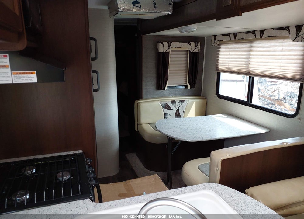2016 KEYSTONE CAMPER VIN: 4YDT3082XGD420147