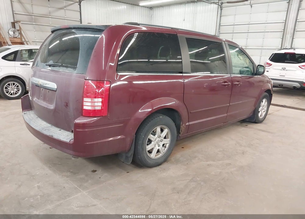 2008 CHRYSLER TOWN & COUNTRY VIN: 2A8HR54P78R725313