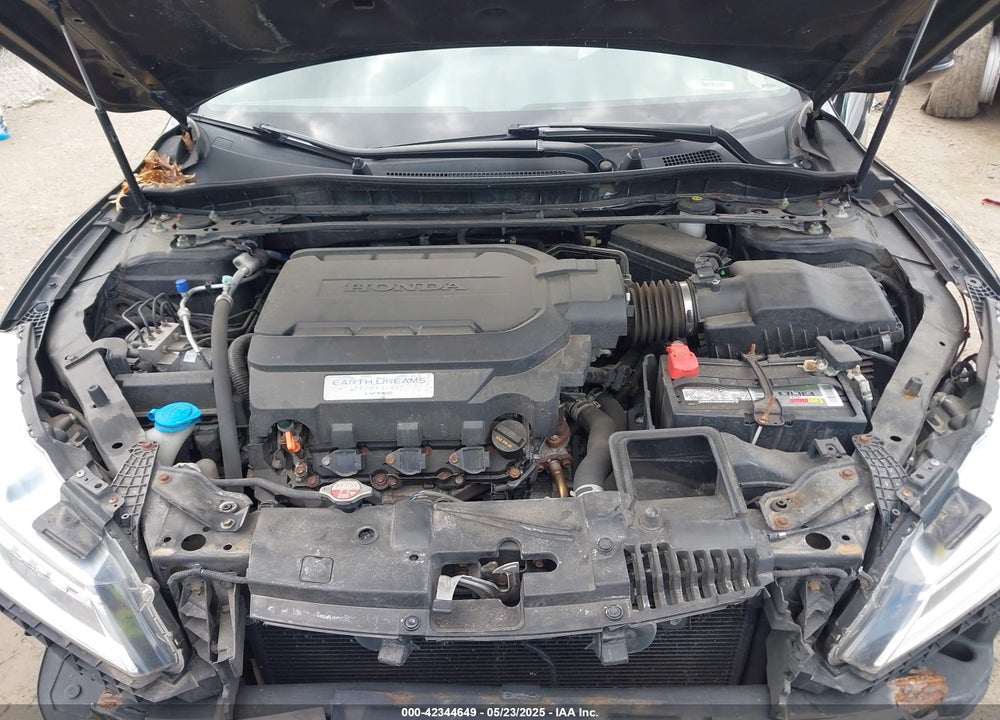 2017 HONDA ACCORD TOURING V6 VIN: 1HGCR3F94HA041071