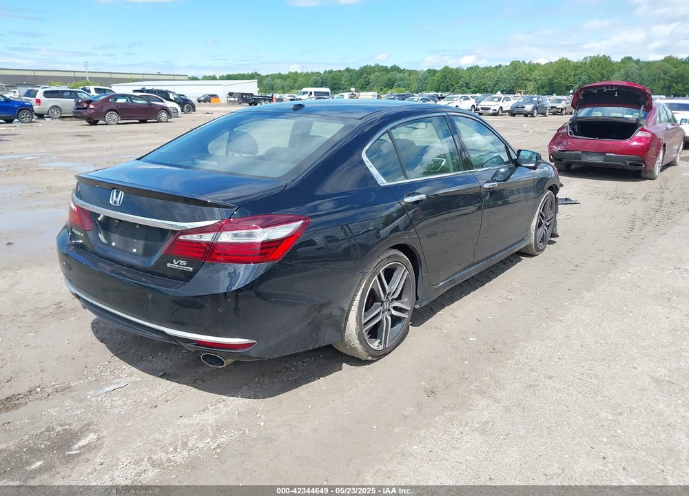 2017 HONDA ACCORD TOURING V6 VIN: 1HGCR3F94HA041071