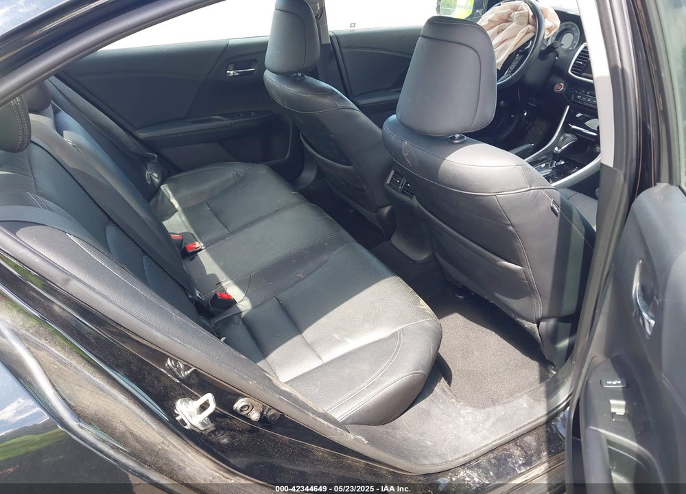 2017 HONDA ACCORD TOURING V6 VIN: 1HGCR3F94HA041071
