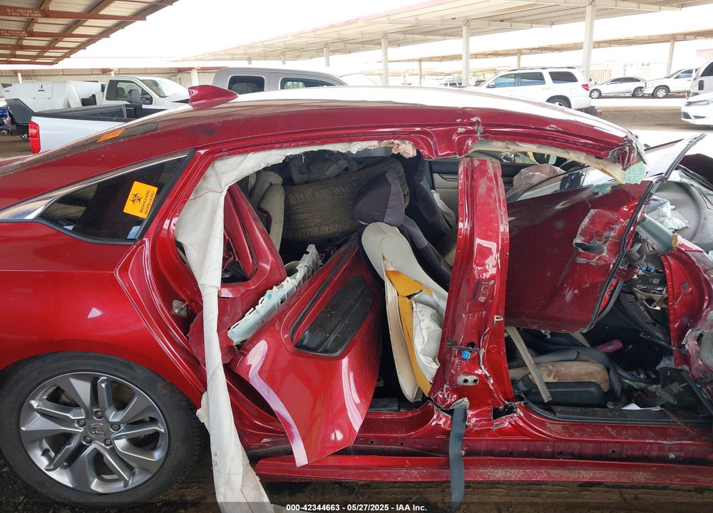 2018 HONDA ACCORD VIN: 1HGCV1F17JA132769