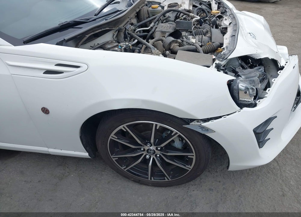 2019 TOYOTA 86 VIN: JF1ZNAA18K8700624