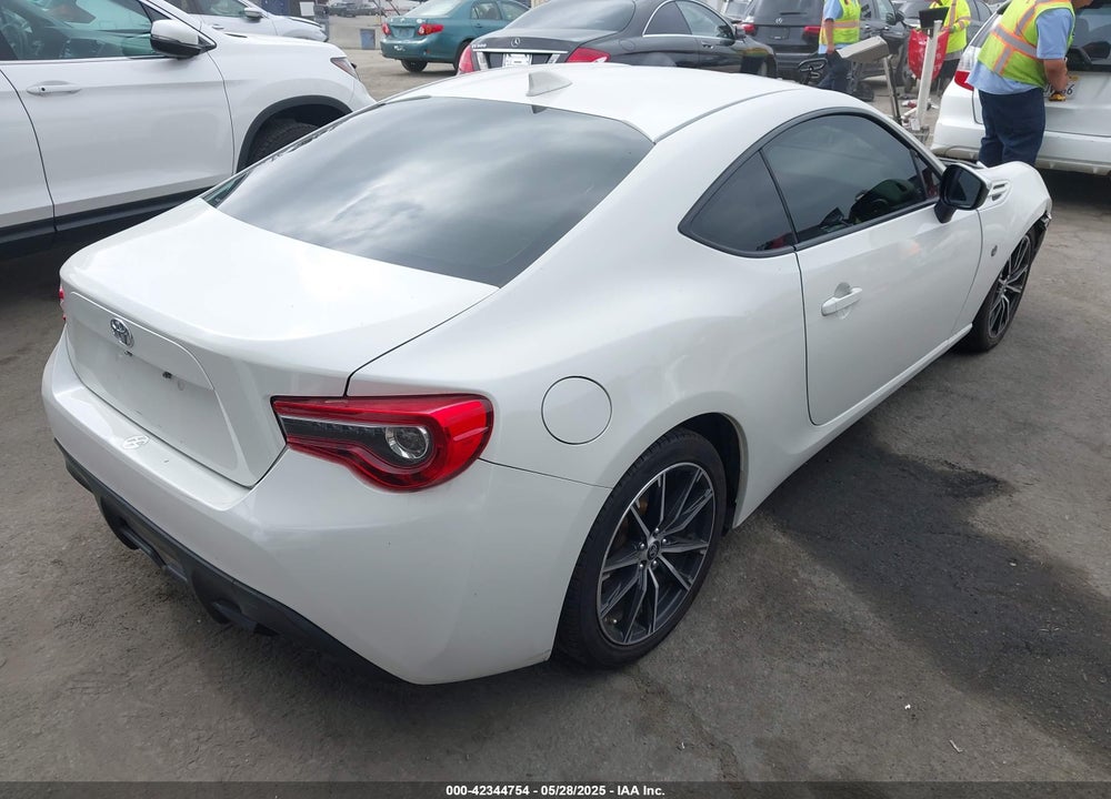 2019 TOYOTA 86 VIN: JF1ZNAA18K8700624