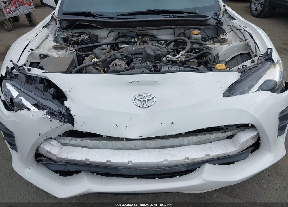 2019 TOYOTA 86 VIN: JF1ZNAA18K8700624