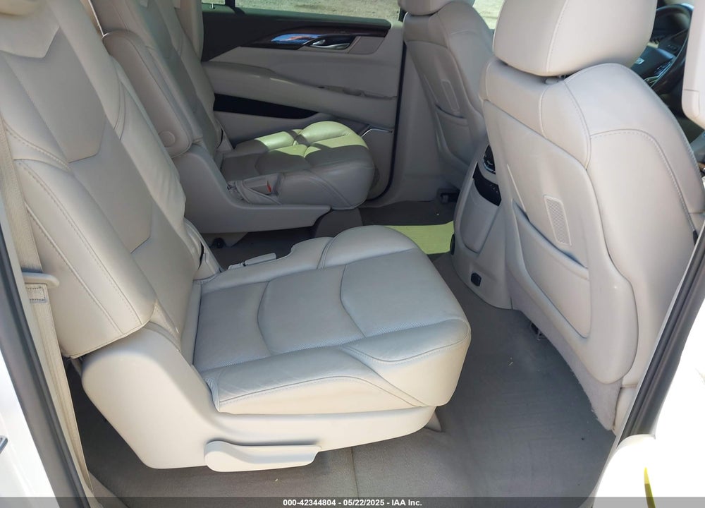 2017 CADILLAC ESCALADE ESV VIN: 1GYS4JKJXHR137702