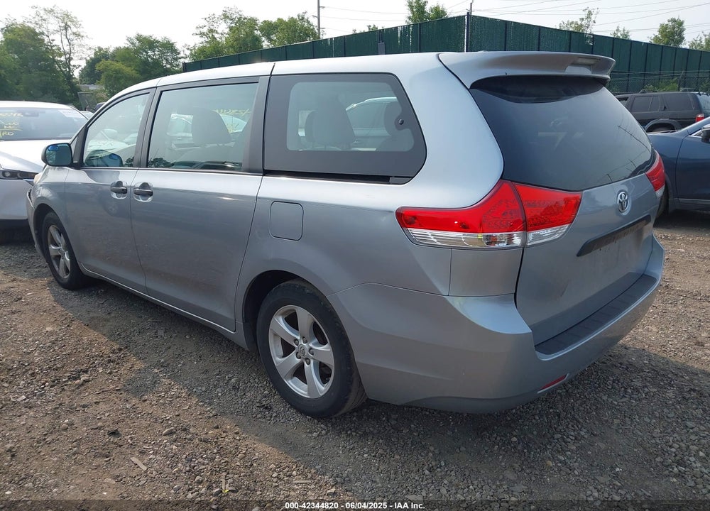 2011 TOYOTA SIENNA BASE V6 VIN: 5TDZK3DC1BS090217