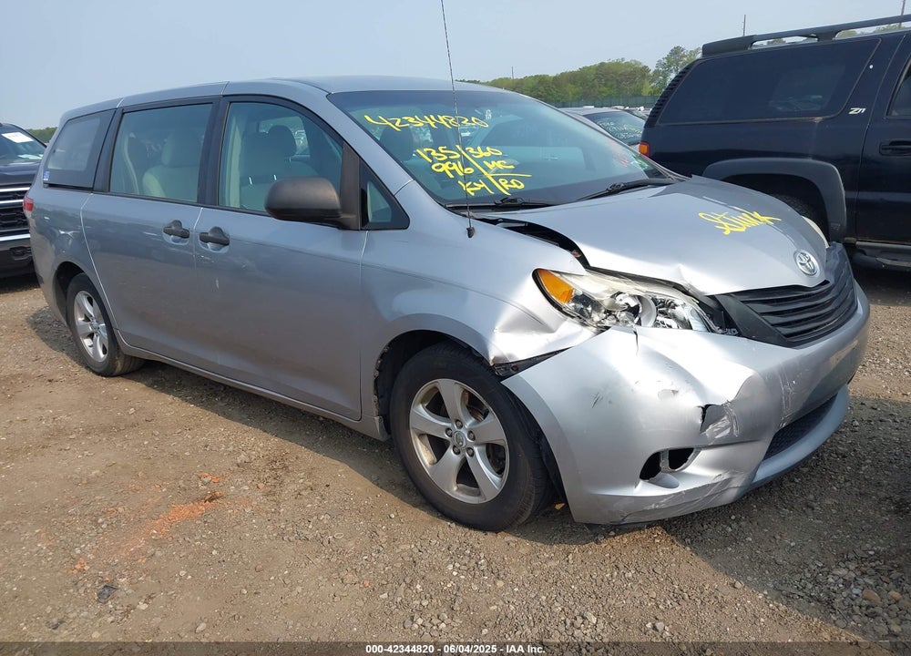 2011 TOYOTA SIENNA BASE V6 VIN: 5TDZK3DC1BS090217