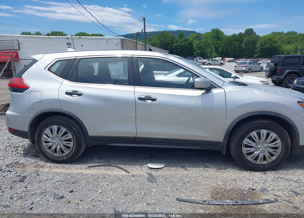 2017 NISSAN ROGUE S VIN: JN8AT2MT1HW402246