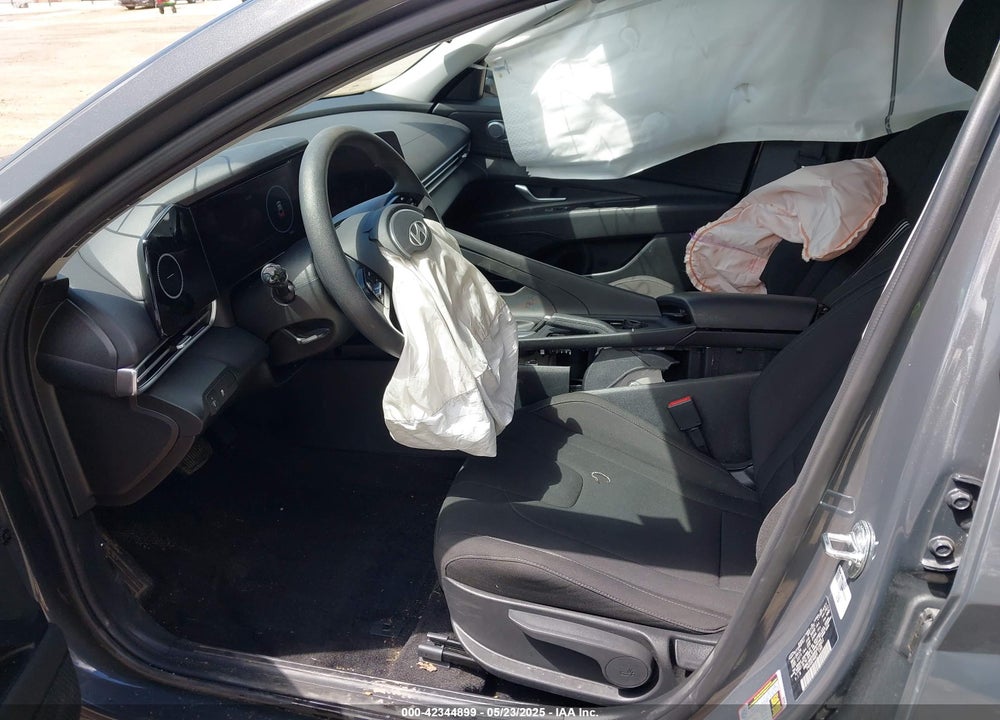 2024 HYUNDAI ELANTRA VIN: KMHLM4DG8RU818822