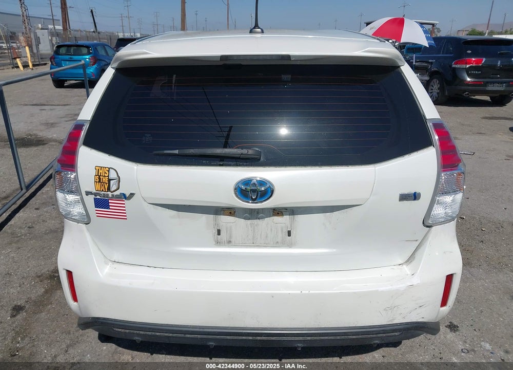 2015 TOYOTA PRIUS V VIN: JTDZN3EU0FJ015879