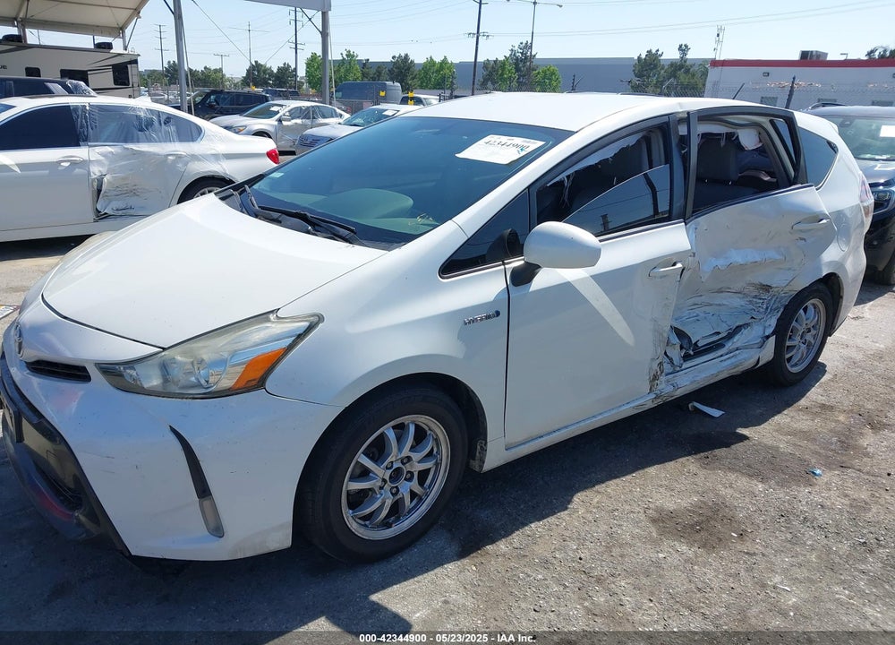 2015 TOYOTA PRIUS V VIN: JTDZN3EU0FJ015879