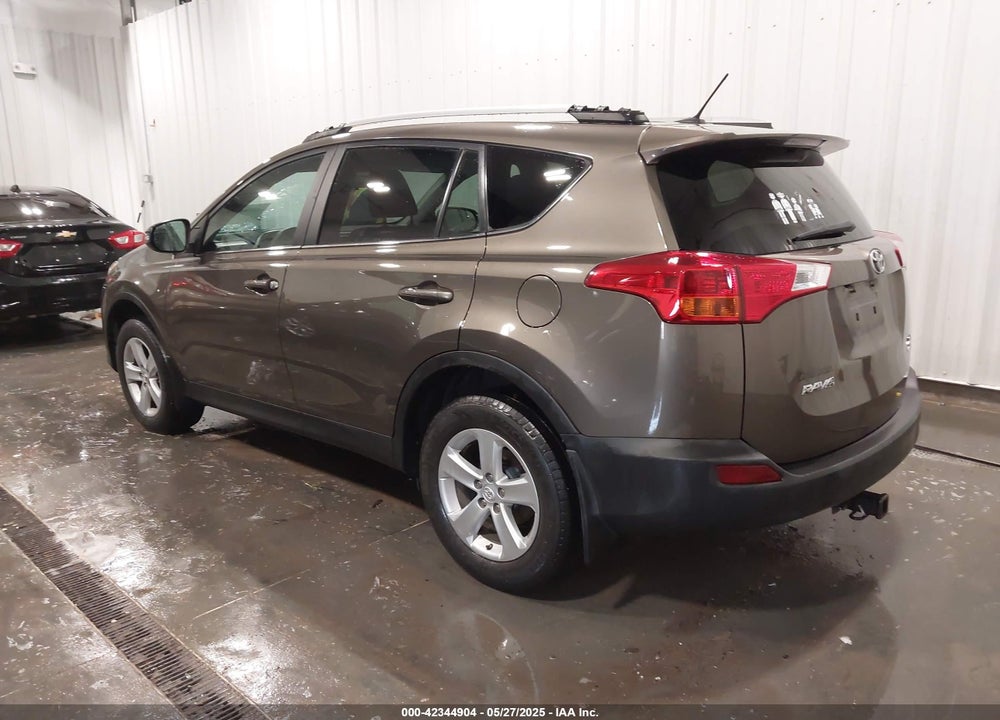 2013 TOYOTA RAV4 XLE VIN: 2T3RFREV0DW039560