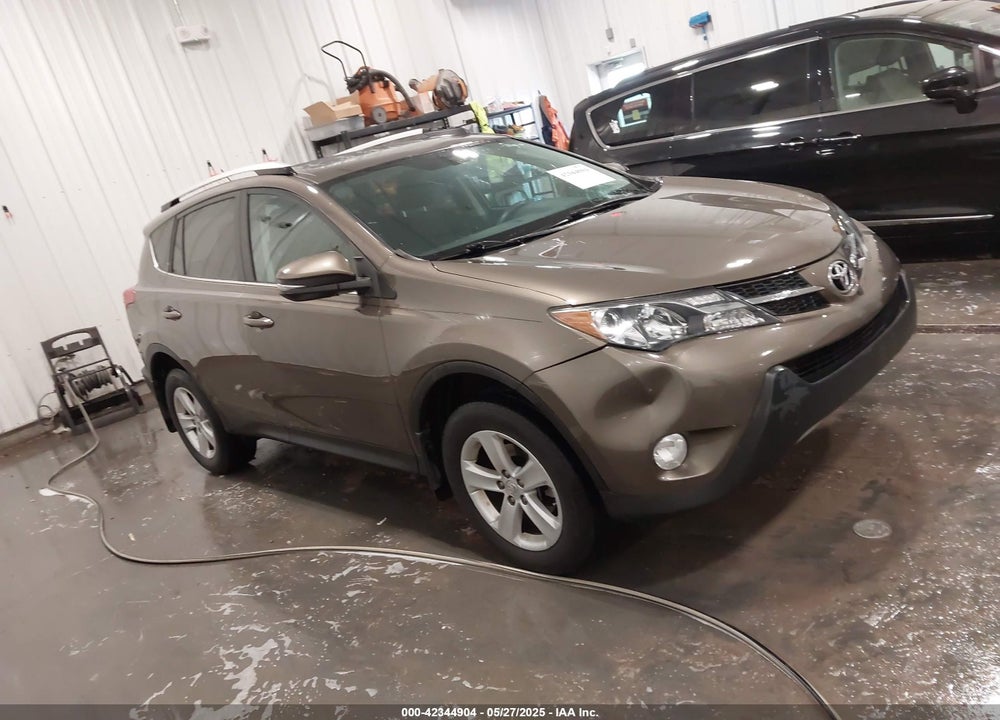 2013 TOYOTA RAV4 XLE VIN: 2T3RFREV0DW039560