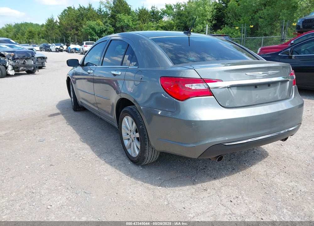 2013 CHRYSLER 200 VIN: 1C3CCBCG5DN607792