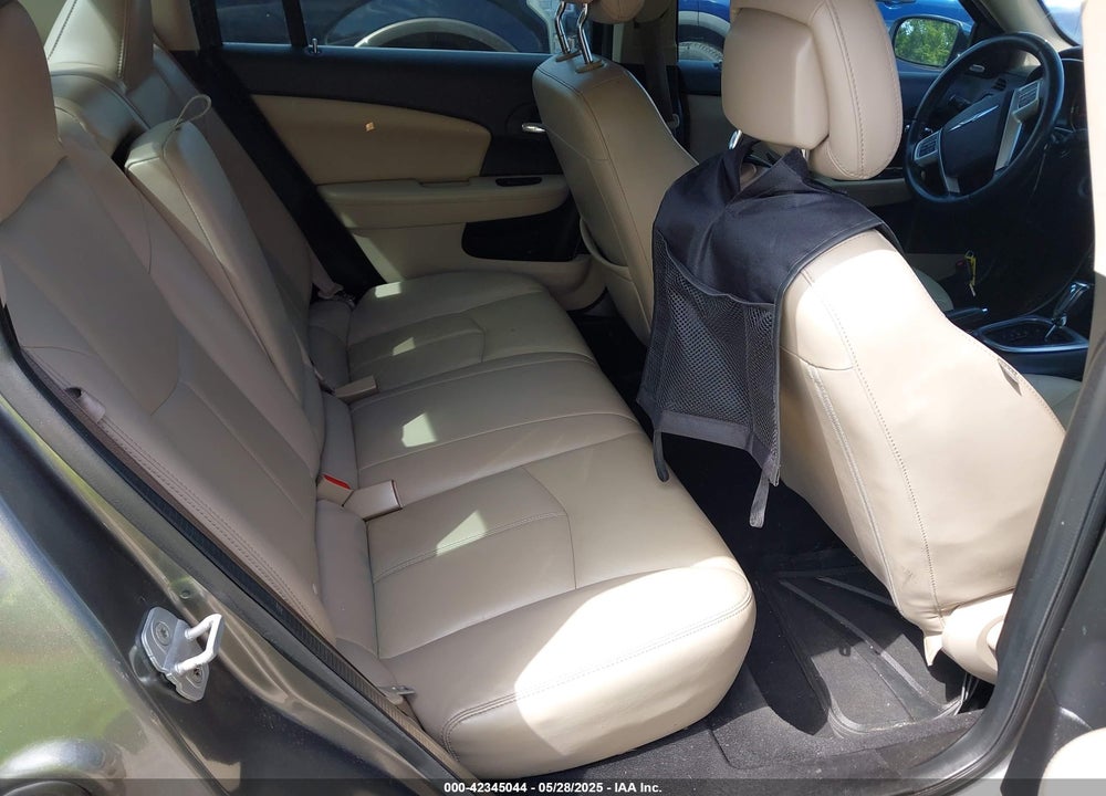 2013 CHRYSLER 200 VIN: 1C3CCBCG5DN607792