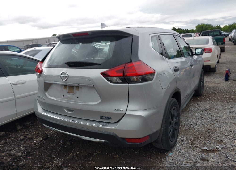 2017 NISSAN ROGUE VIN: JN8AT2MV1HW258554