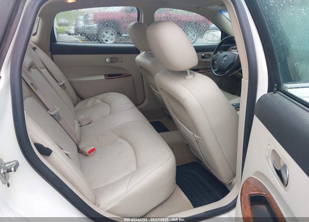 2006 BUICK LACROSSE VIN: 2G4WE587561242592