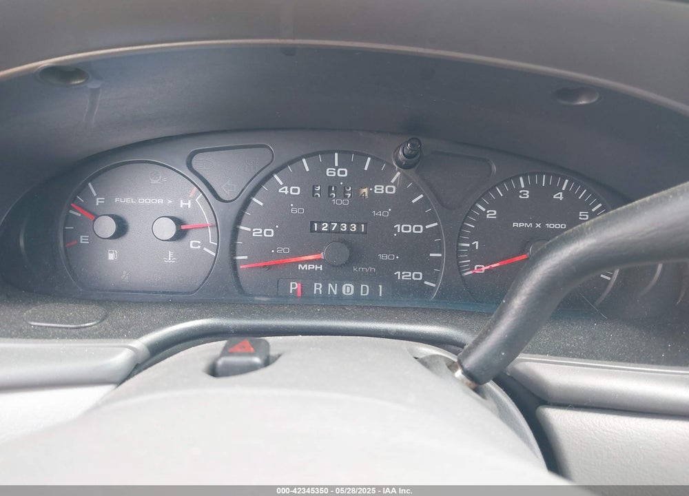 2003 FORD TAURUS SES VIN: 1FAFP55213A243219