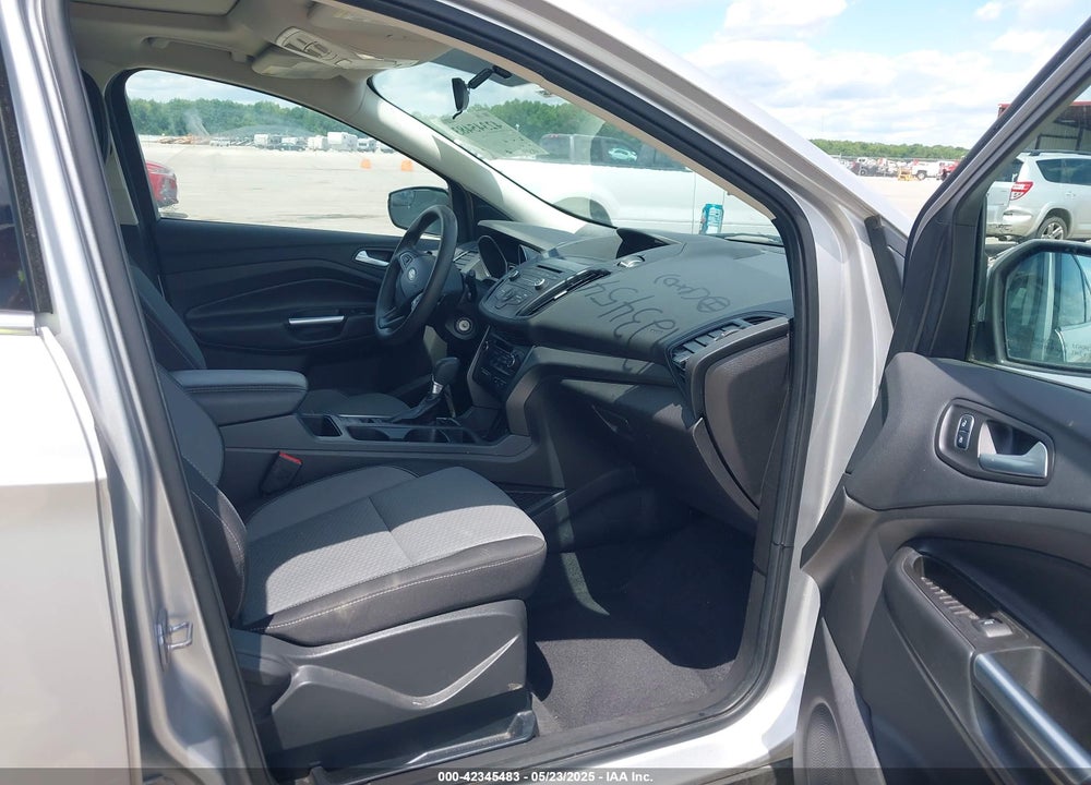 2017 FORD ESCAPE VIN: 1FMCU9G92HUC22002