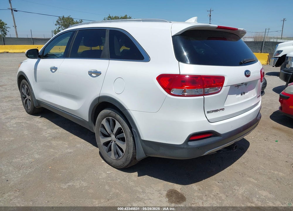 2016 KIA SORENTO 2.0T EX VIN: 5XYPH4A16GG126972