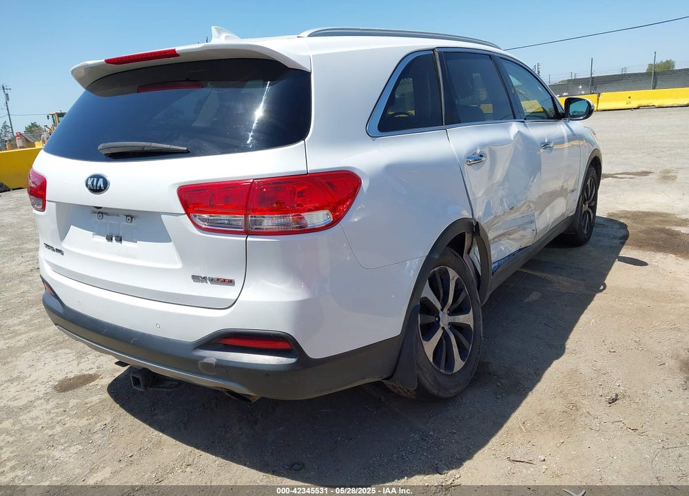 2016 KIA SORENTO 2.0T EX VIN: 5XYPH4A16GG126972