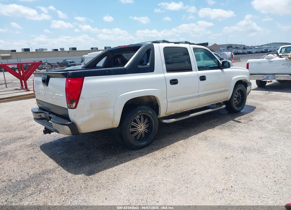 2005 CHEVROLET AVALANCHE 1500 LS VIN: 3GNEC12Z15G267981