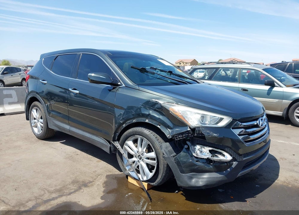 2013 HYUNDAI SANTA FE VIN: 5XYZWDLA8DG025522