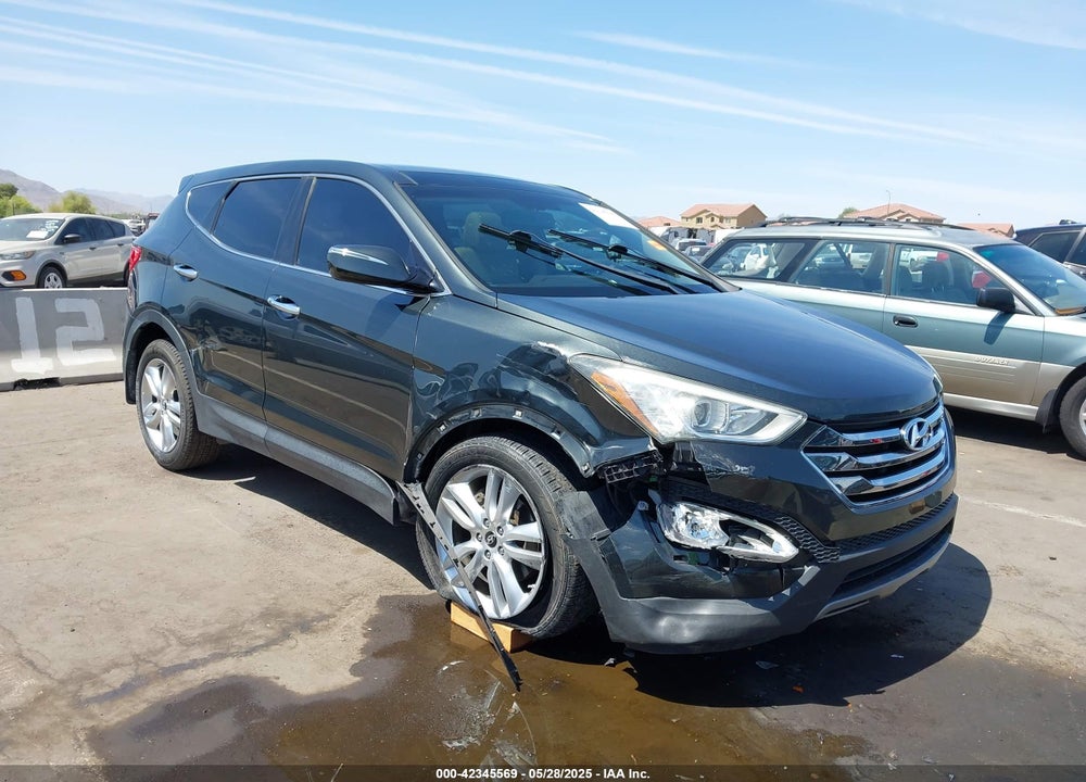 2013 HYUNDAI SANTA FE VIN: 5XYZWDLA8DG025522