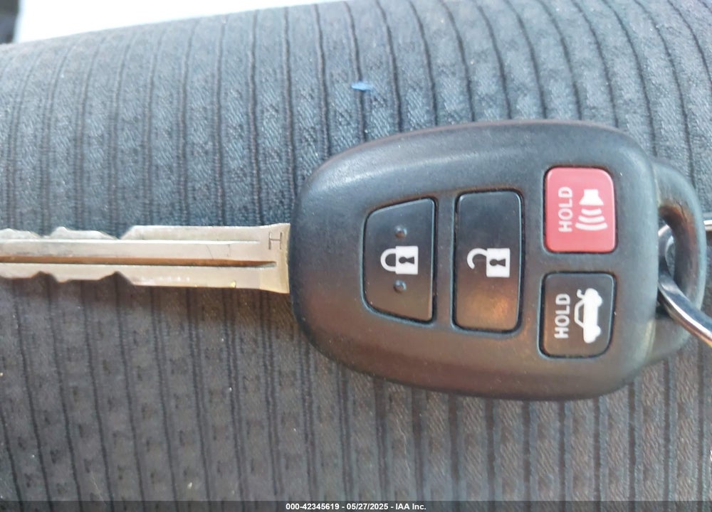 2016 TOYOTA CAMRY VIN: 4T1BF1FK1GU584218