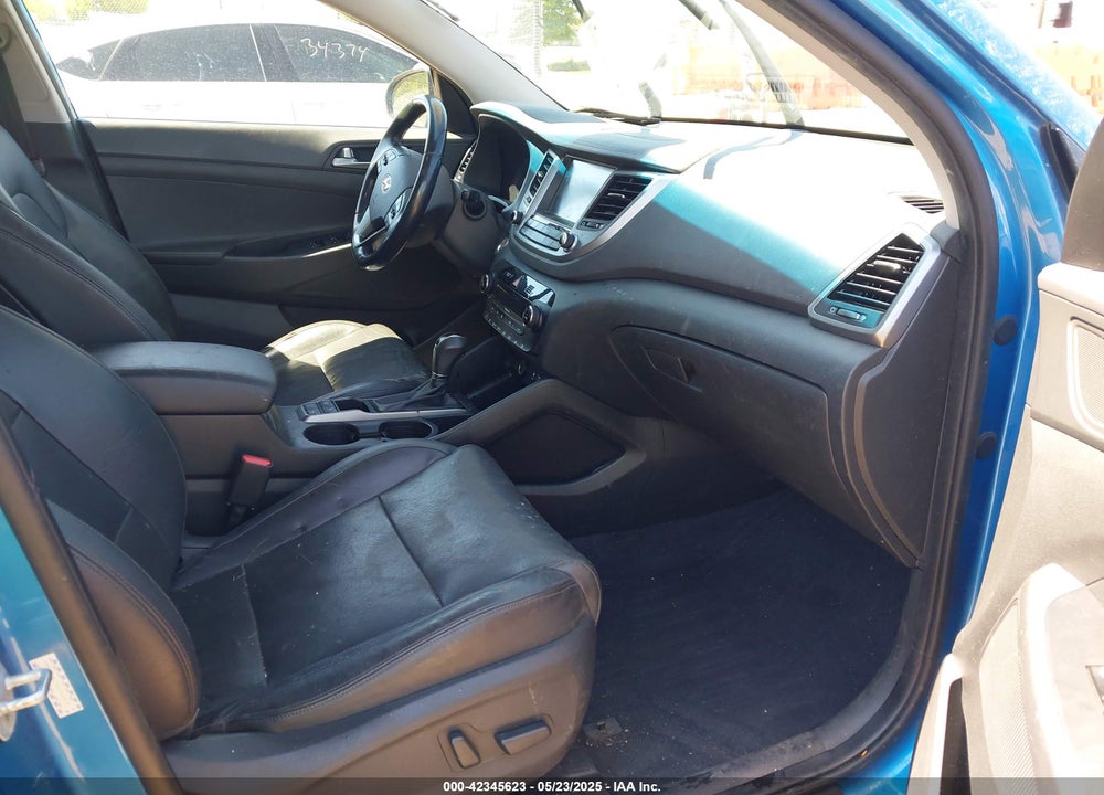 2016 HYUNDAI TUCSON LIMITED VIN: KM8J3CA21GU142613