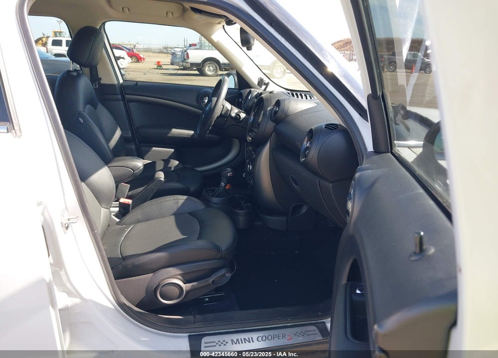 2016 MINI COOPER COUNTRYMAN VIN: WMWZC5C57GWU00192