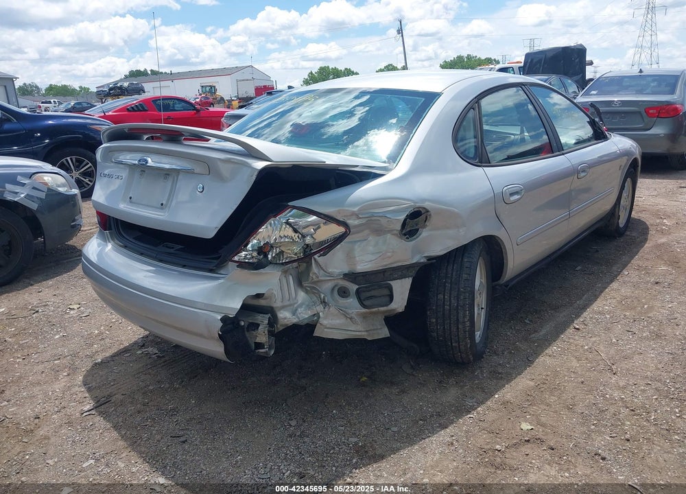 2002 FORD TAURUS SES VIN: 1FAFP55S82A120483